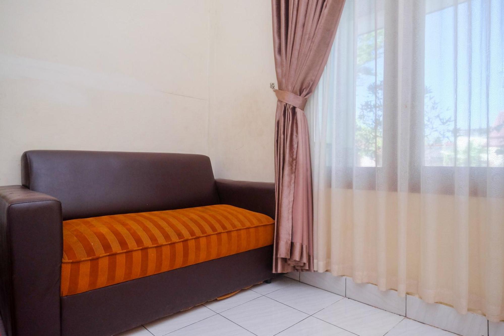 Hotel Reddoorz Syariah Near Alun Alun Wonosari Exteriér fotografie