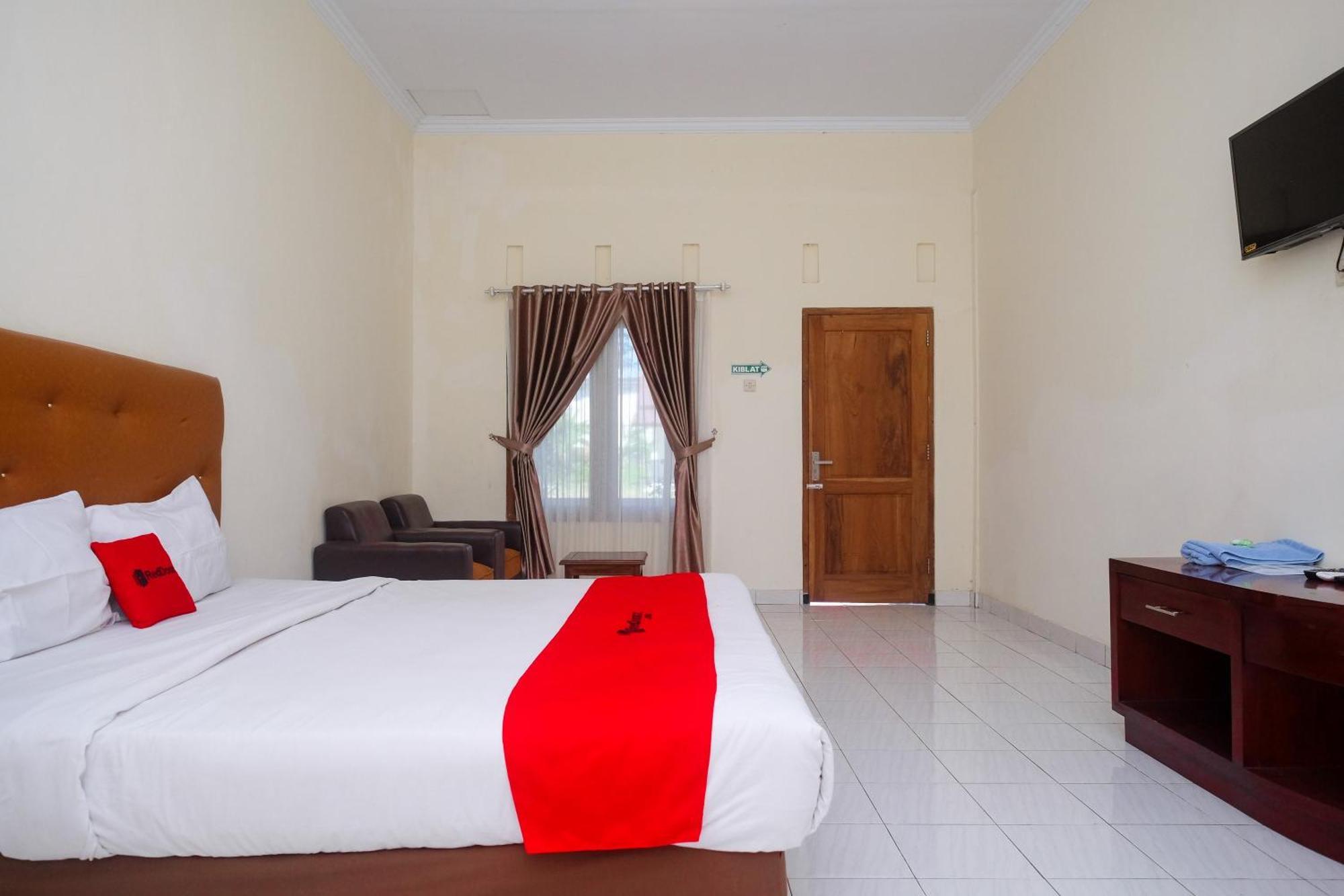 Hotel Reddoorz Syariah Near Alun Alun Wonosari Exteriér fotografie