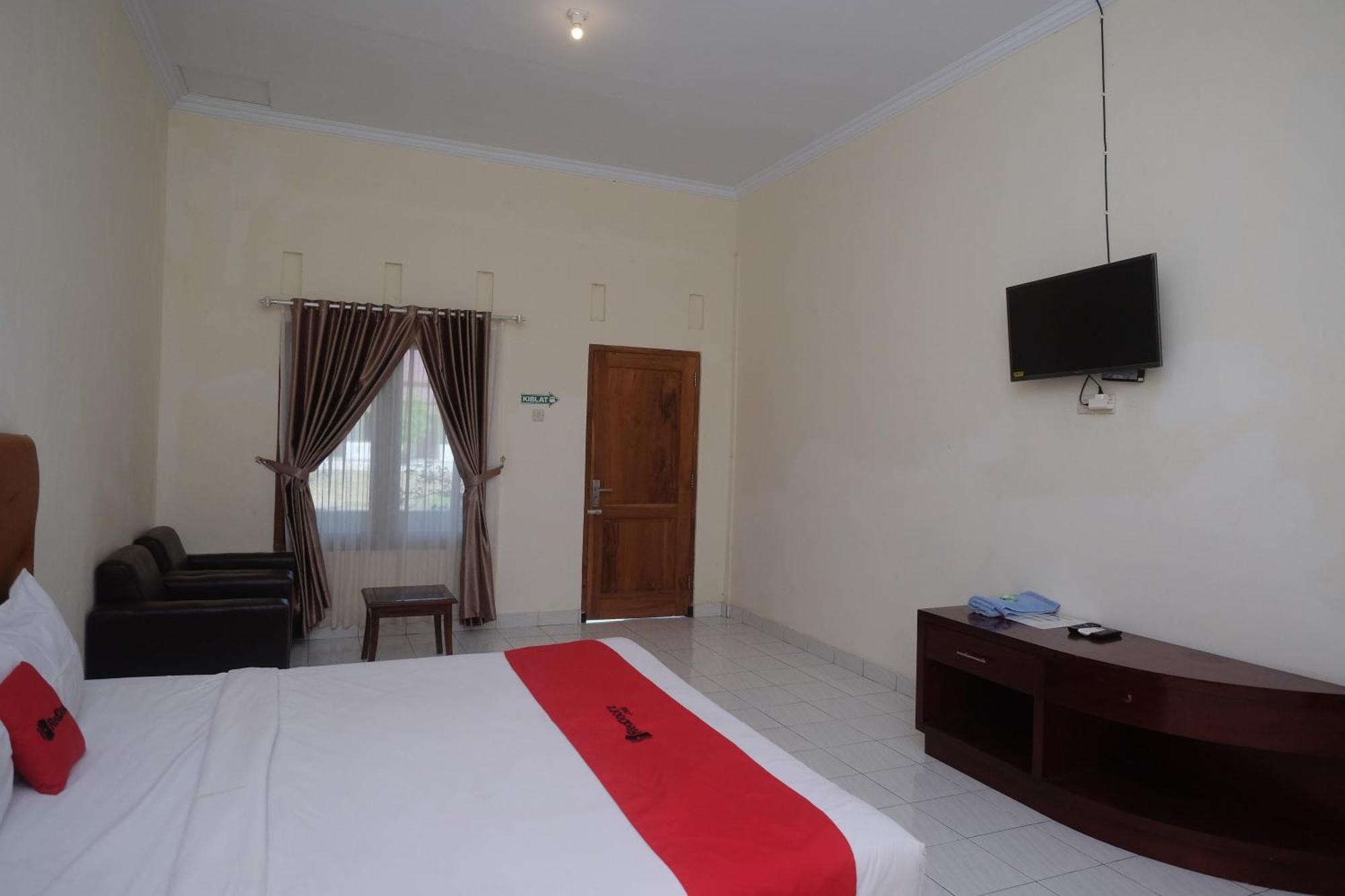 Hotel Reddoorz Syariah Near Alun Alun Wonosari Exteriér fotografie