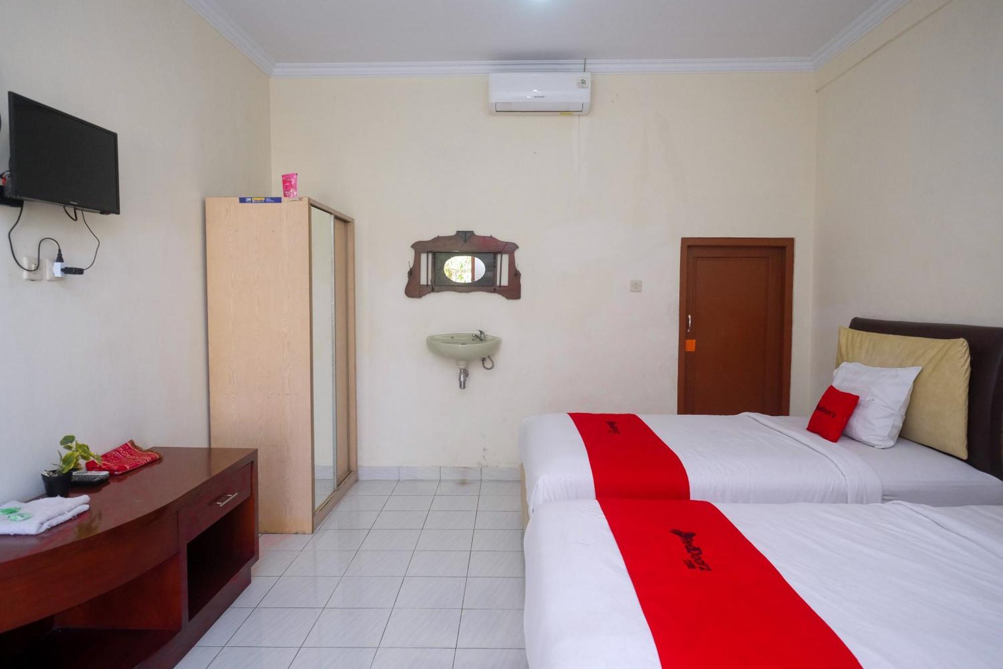 Hotel Reddoorz Syariah Near Alun Alun Wonosari Exteriér fotografie