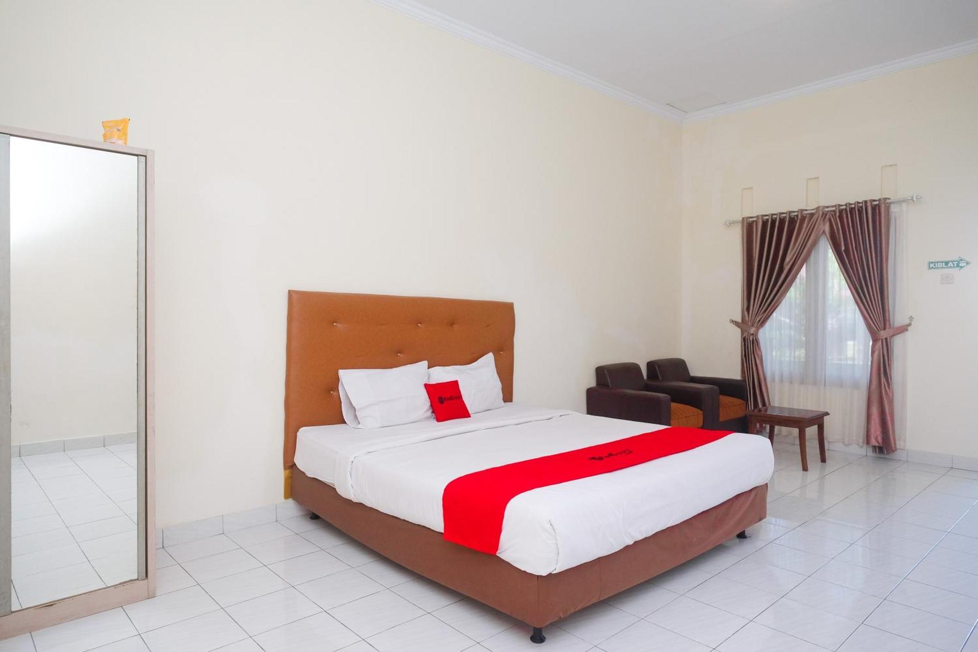 Hotel Reddoorz Syariah Near Alun Alun Wonosari Exteriér fotografie